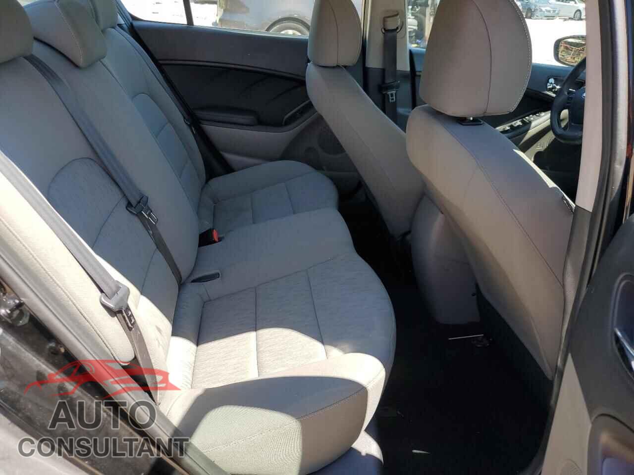 KIA FORTE 2016 - KNAFK4A60G5486205
