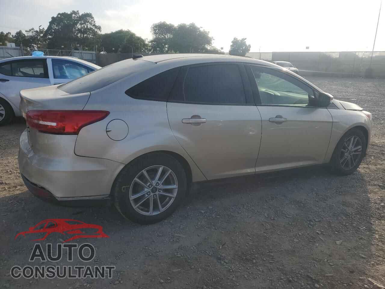 FORD FOCUS 2017 - 1FADP3F27HL296769
