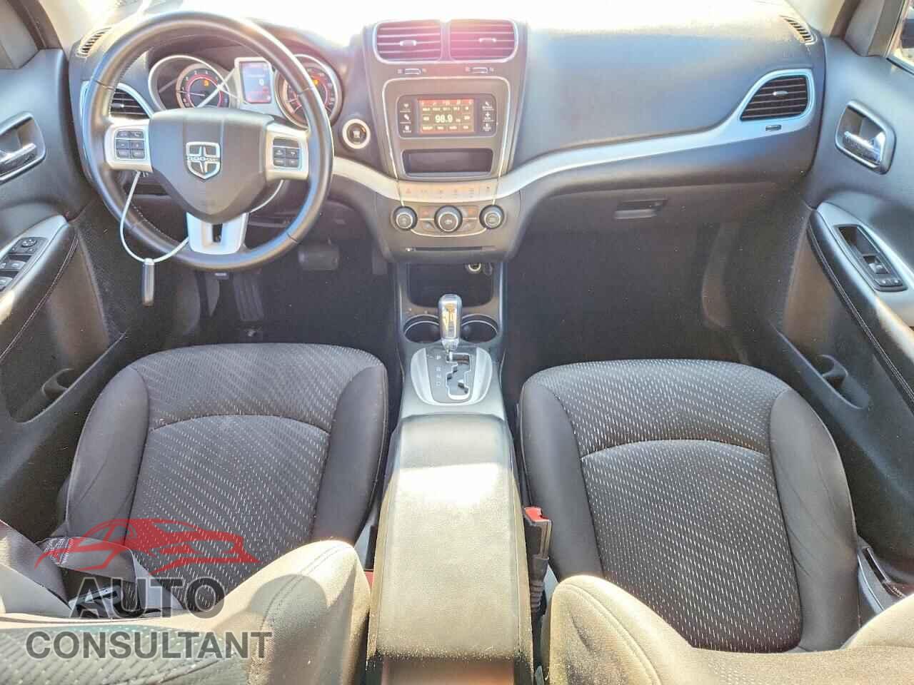 DODGE JOURNEY 2015 - 3C4PDCAB4FT641684