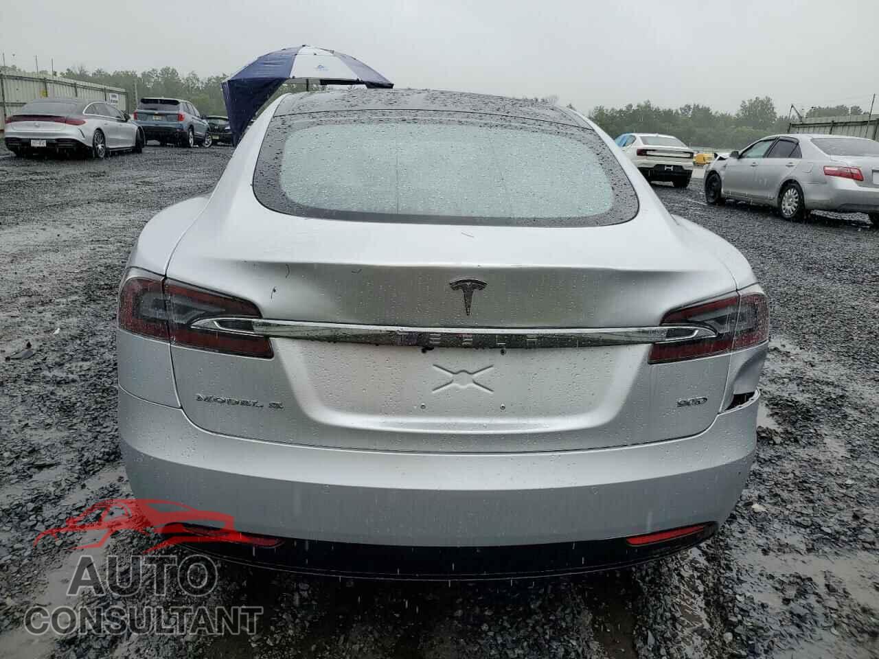 TESLA MODEL S 2017 - 5YJSA1E20HF190126