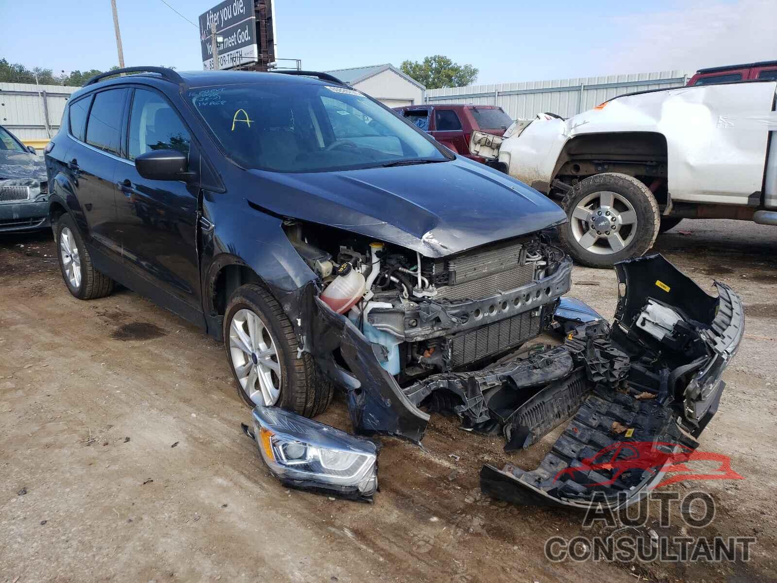 FORD ESCAPE 2017 - 1FMCU9GD8HUC41366