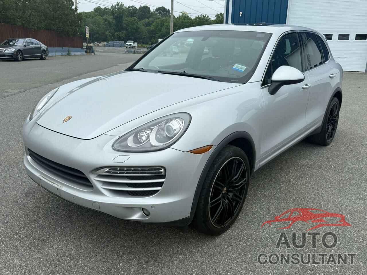 PORSCHE CAYENNE 2012 - WP1AA2A23CLA09161