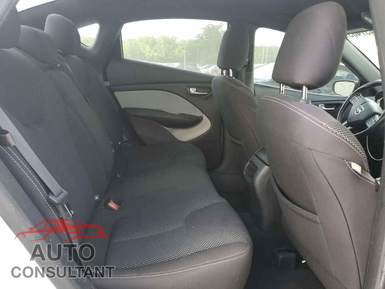 DODGE DART 2015 - 1C3CDFBB6FD193943