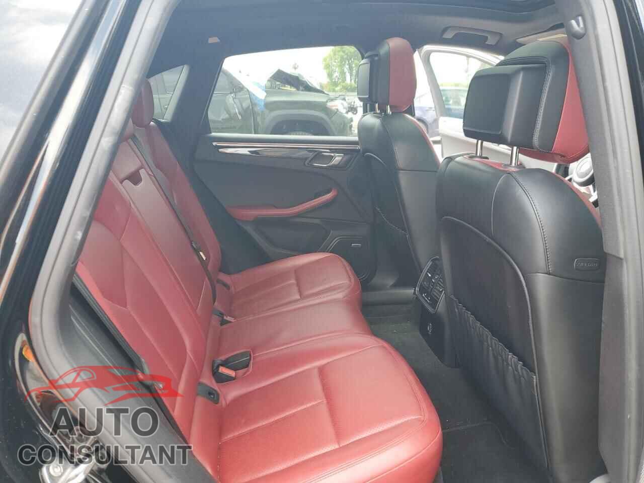 PORSCHE MACAN 2018 - WP1AB2A59JLB37599