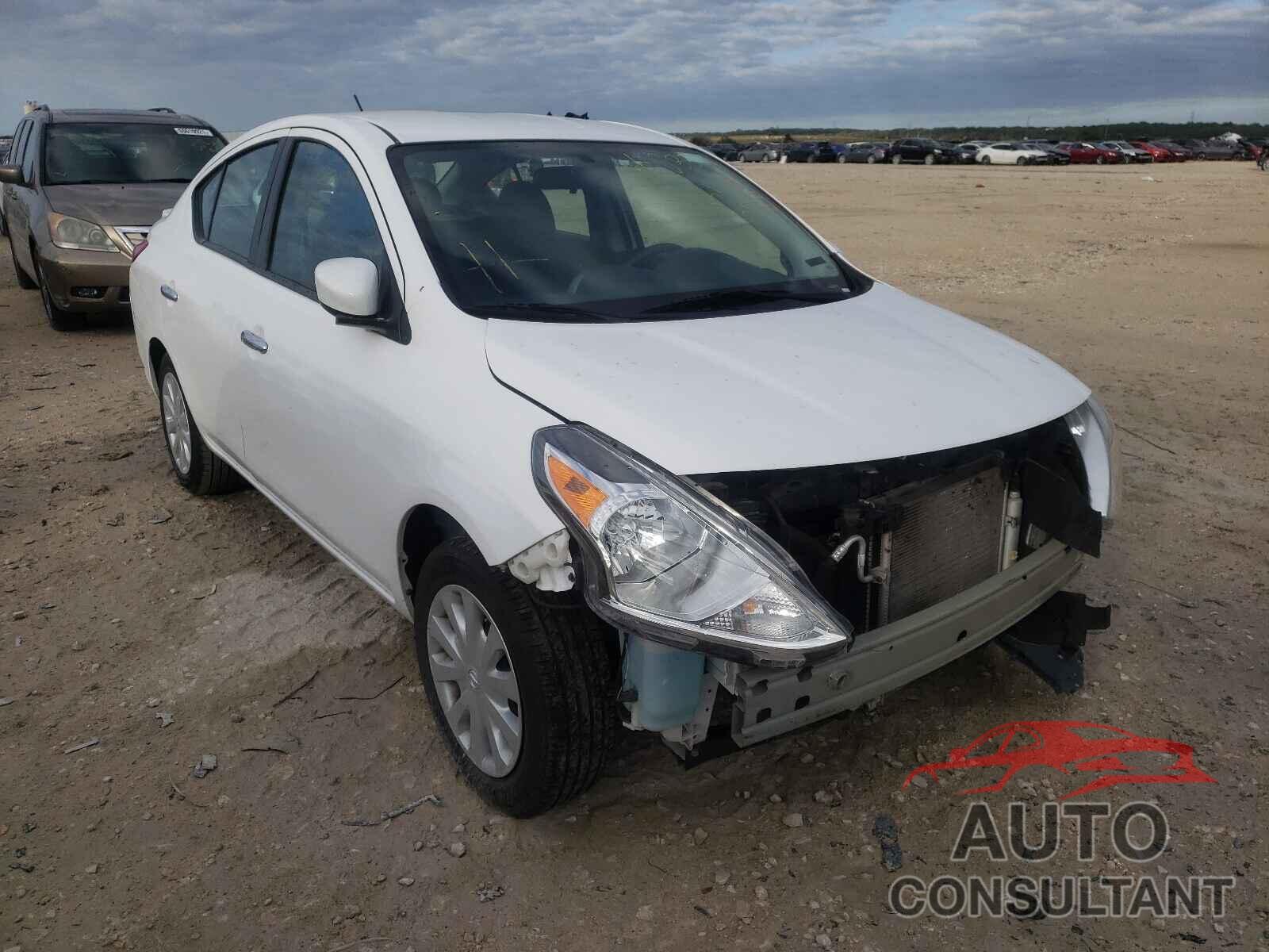 NISSAN VERSA 2019 - 3N1CN7AP3KL851009