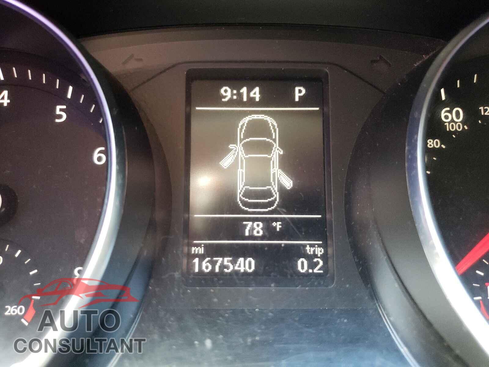 VOLKSWAGEN PASSAT 2016 - 1VWAT7A35GC036477