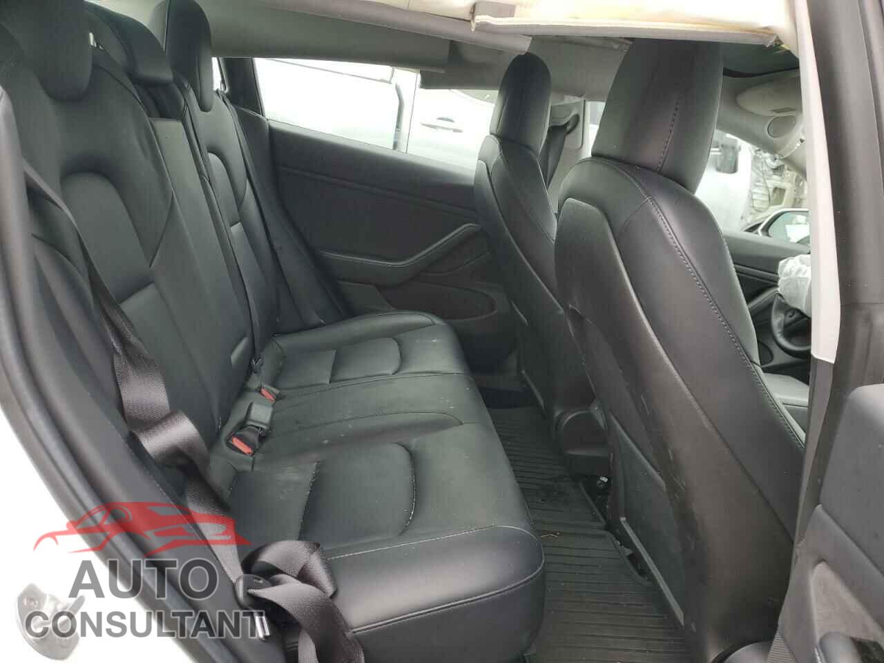 TESLA MODEL 3 2019 - 5YJ3E1EB7KF437674