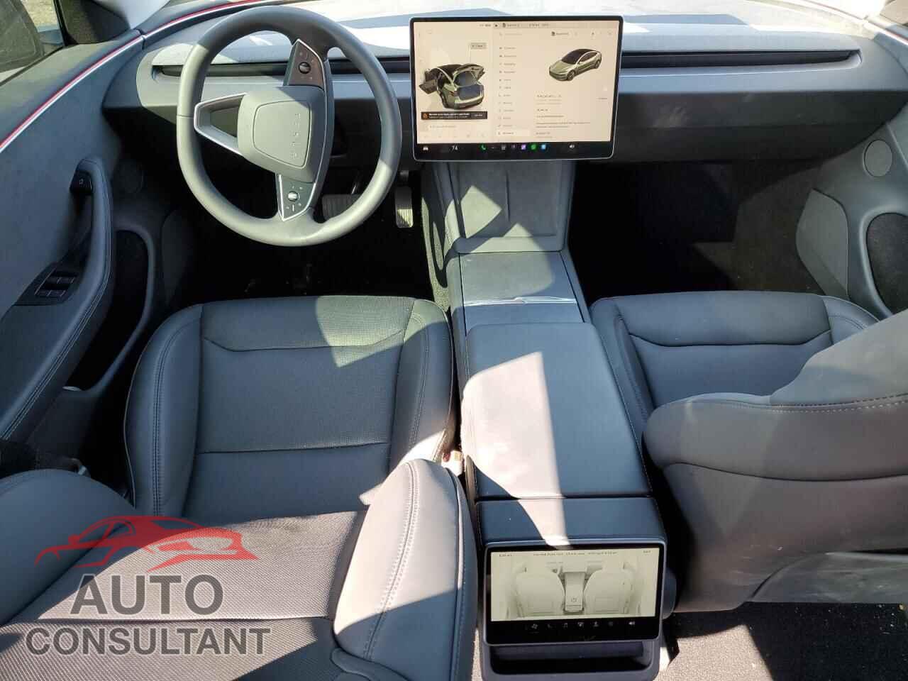 TESLA MODEL 3 2024 - 5YJ3E1EB7RF811694