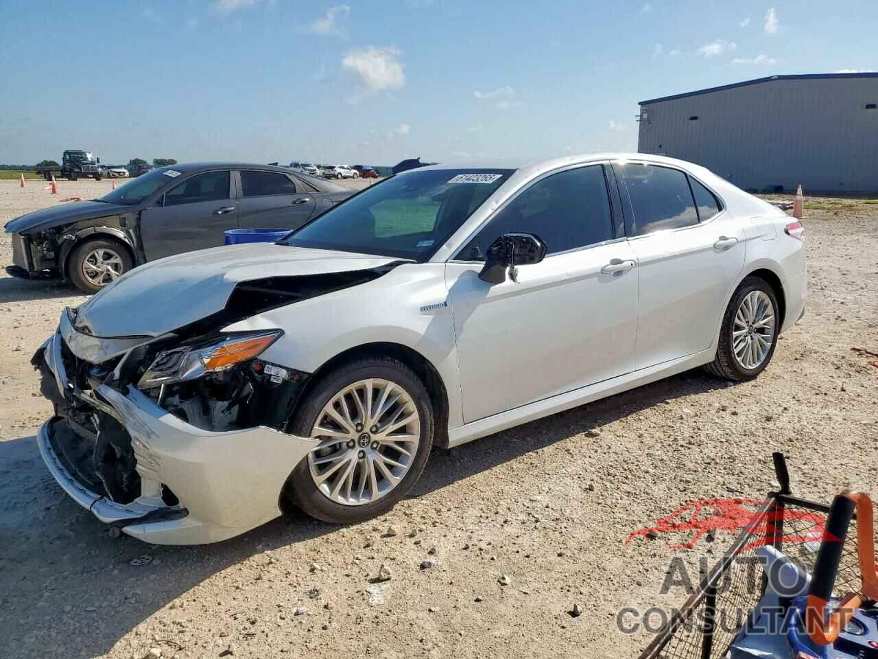 TOYOTA CAMRY 2020 - 4T1F31AK2LU521530