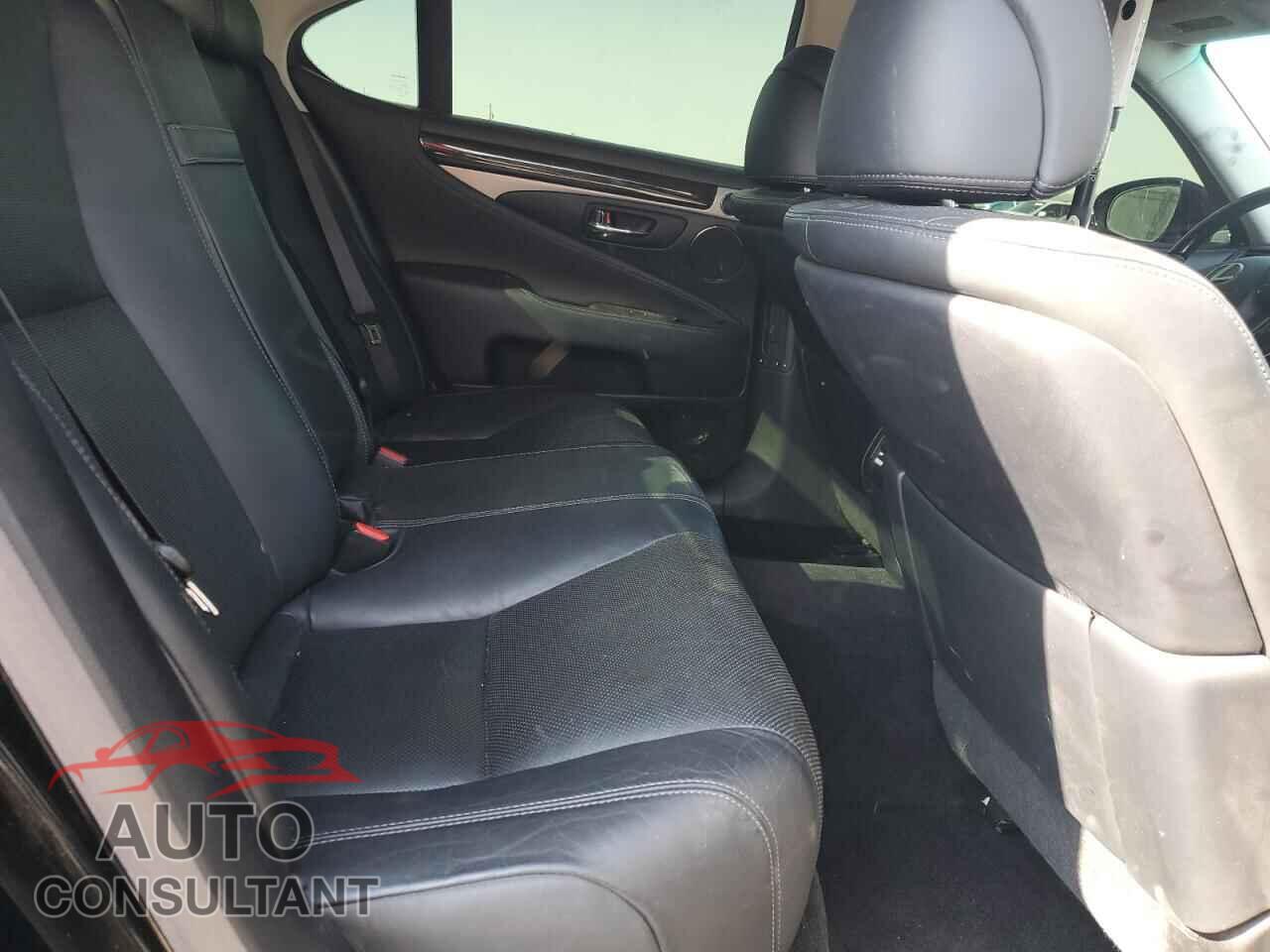LEXUS LS460 2014 - JTHCL5EF3E5021707