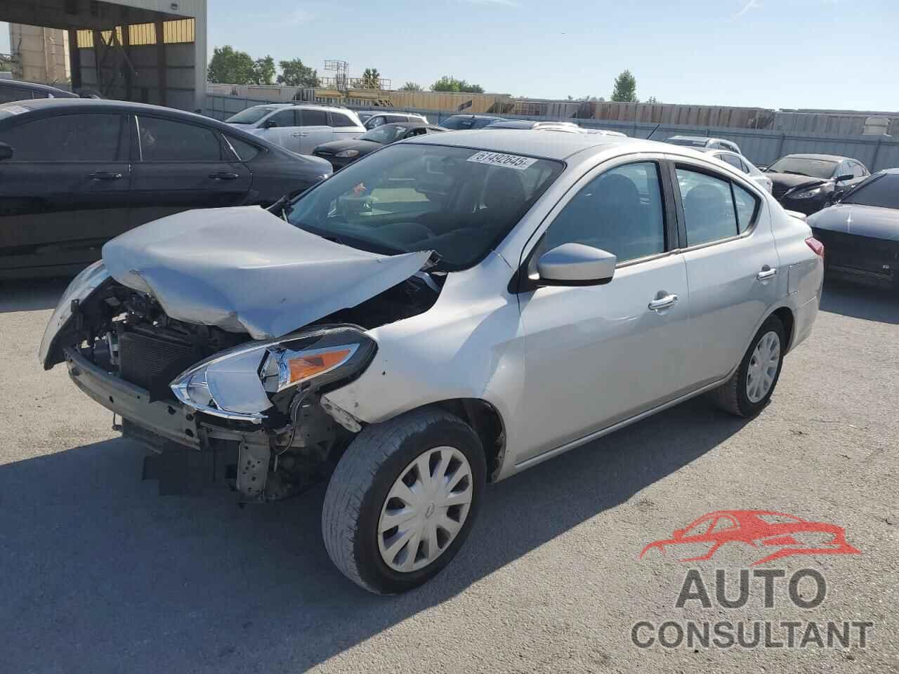 NISSAN VERSA 2018 - 3N1CN7AP4JL884521