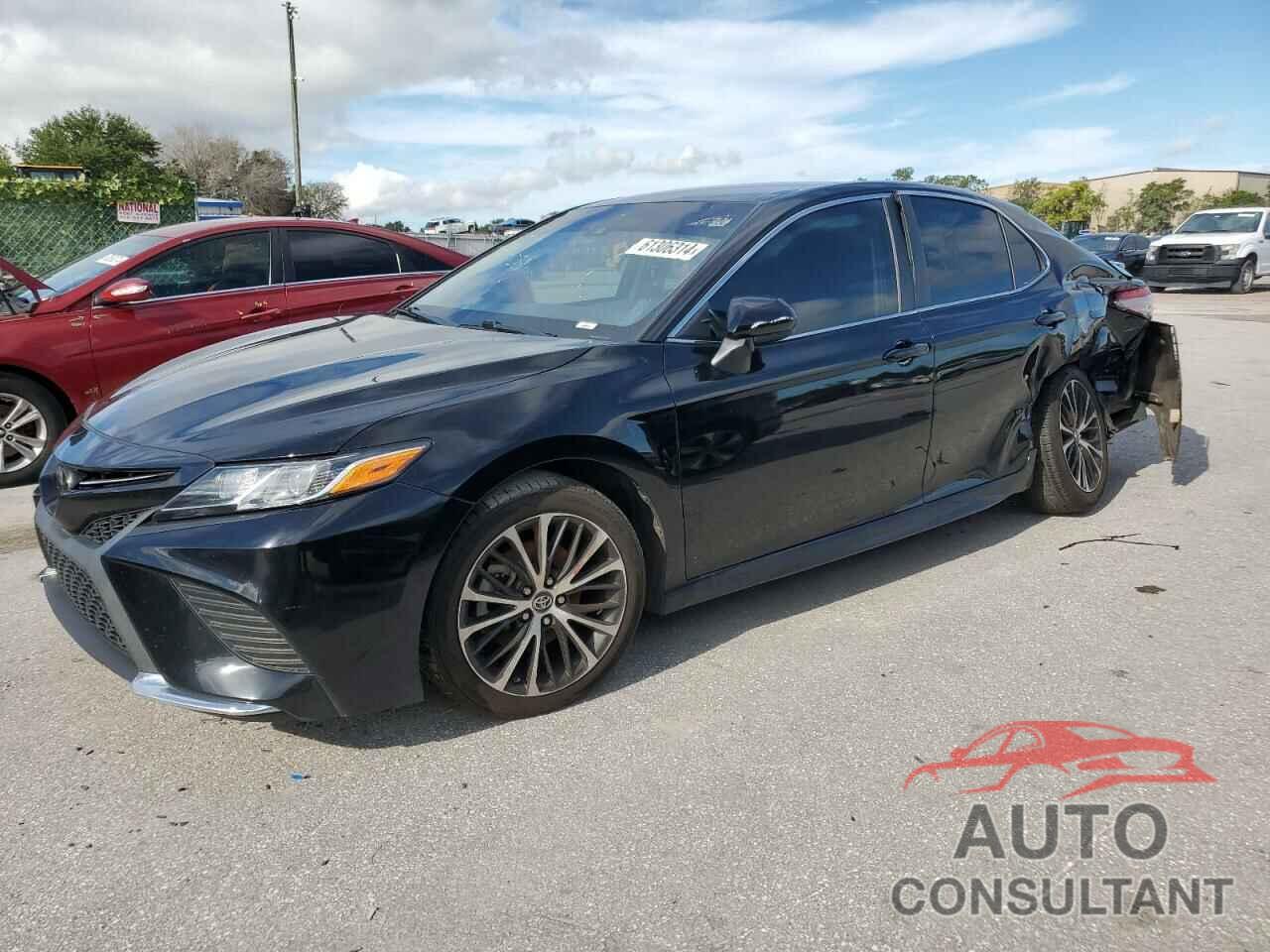 TOYOTA CAMRY 2019 - 4T1B11HK2KU713233