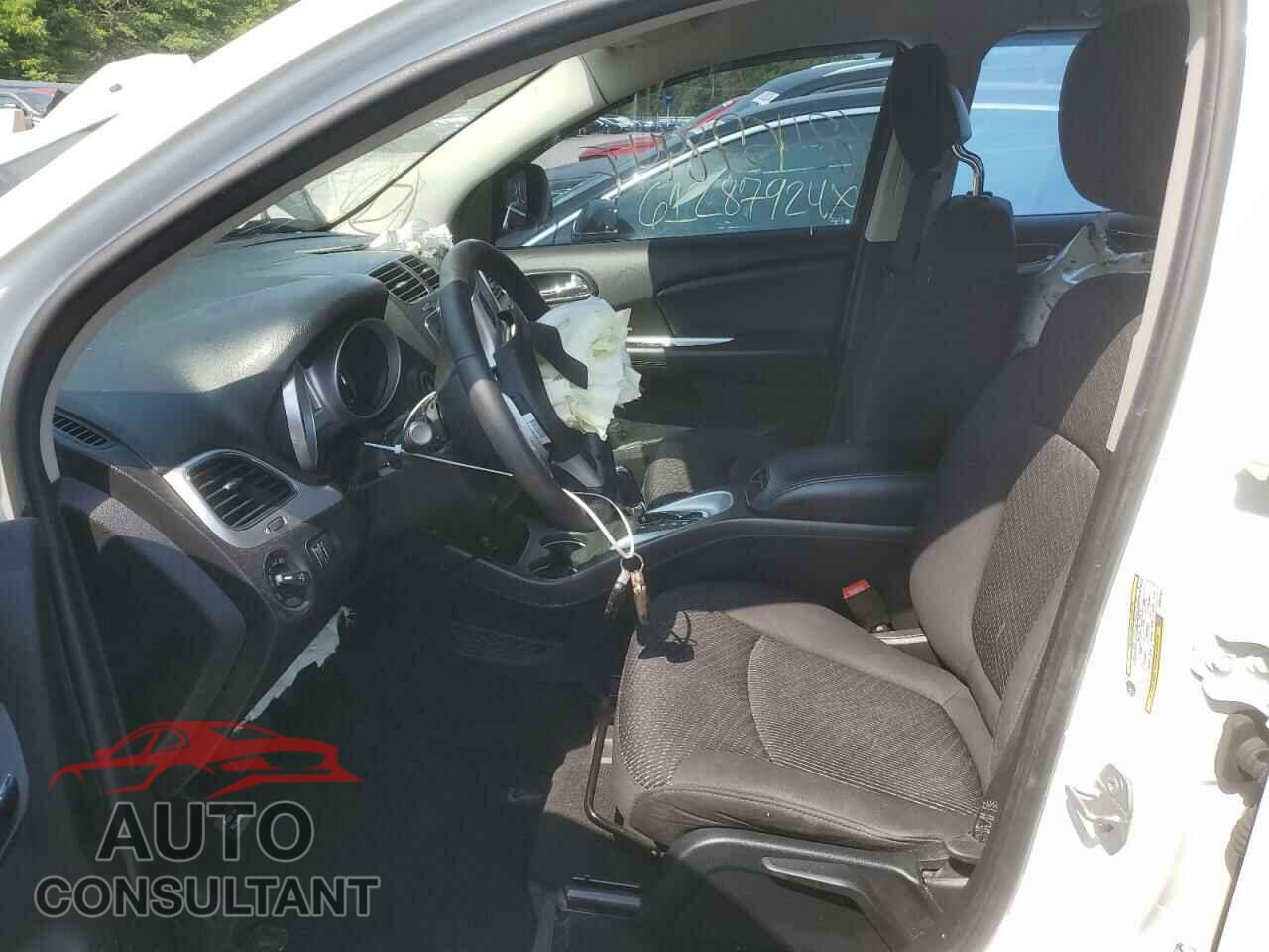 DODGE JOURNEY 2017 - 3C4PDCBB2HT601492
