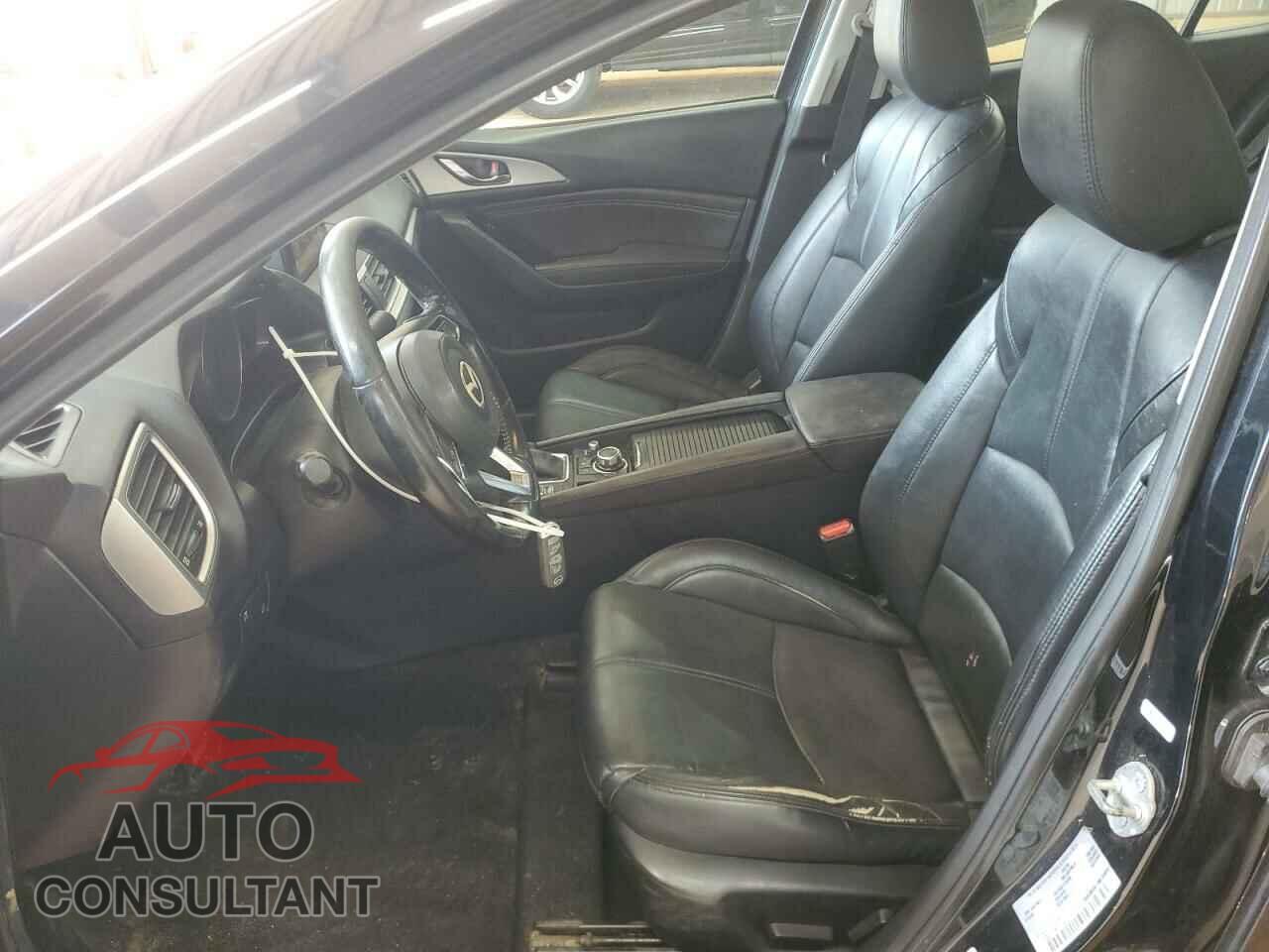 MAZDA 3 2017 - 3MZBN1V73HM110343