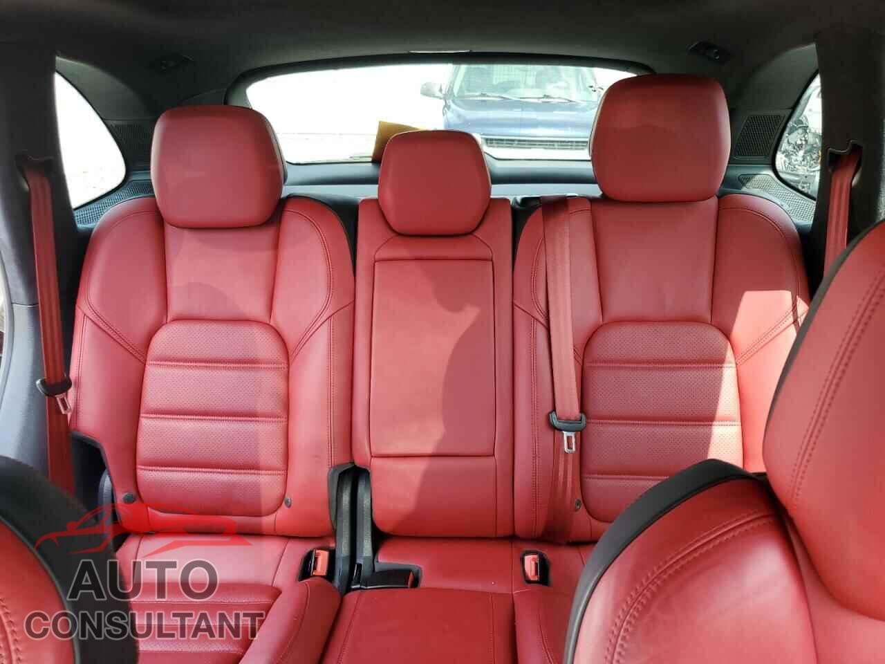 PORSCHE CAYENNE 2016 - WP1AD2A20GLA73512