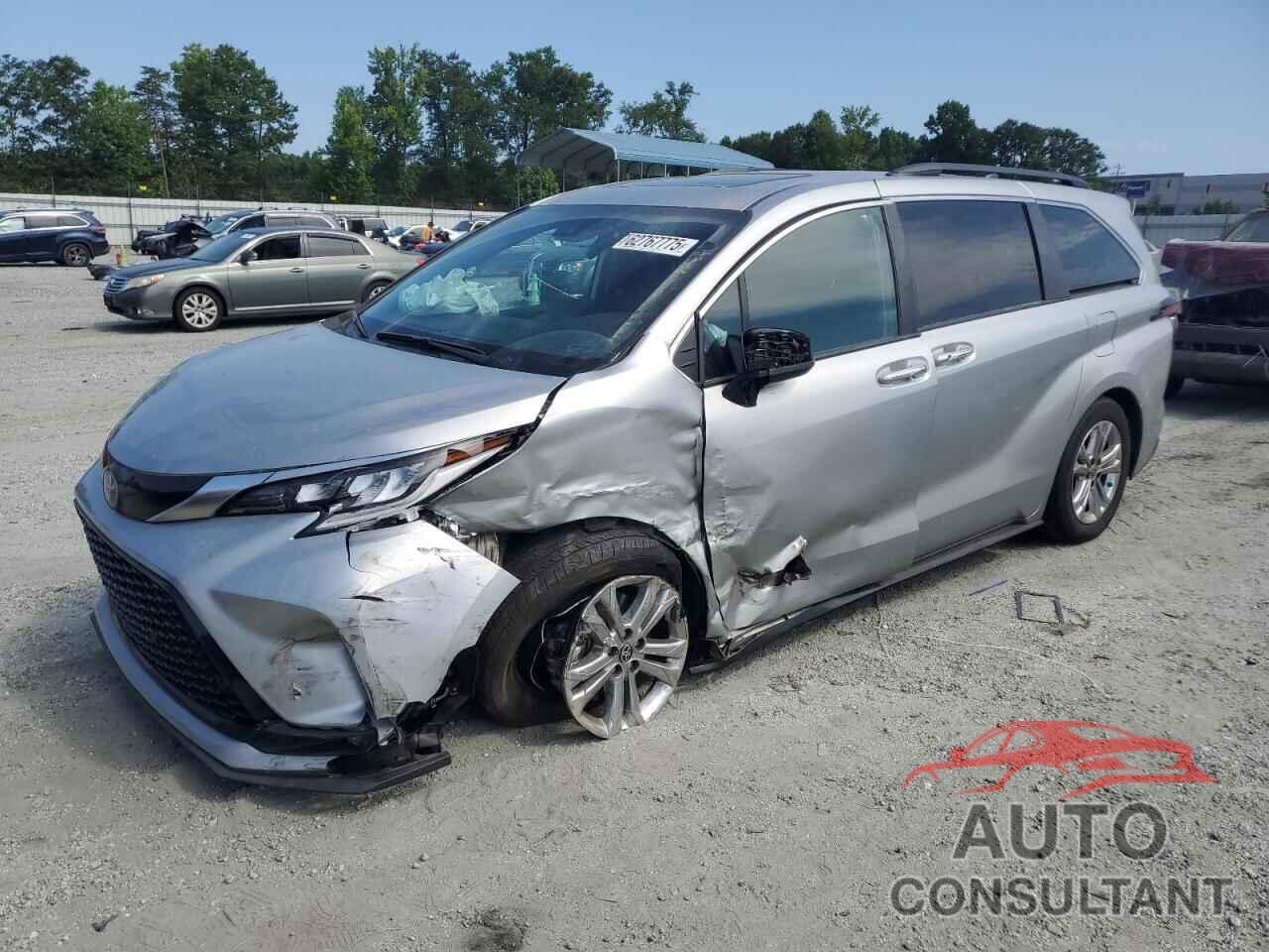 TOYOTA SIENNA 2022 - 5TDXSKFC9NS066993