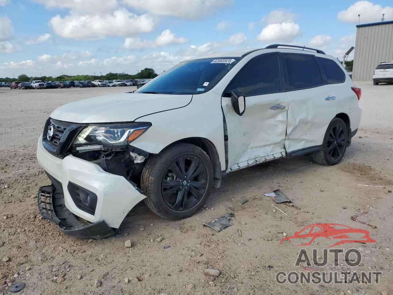 NISSAN PATHFINDER 2018 - 5N1DR2MN0JC656395