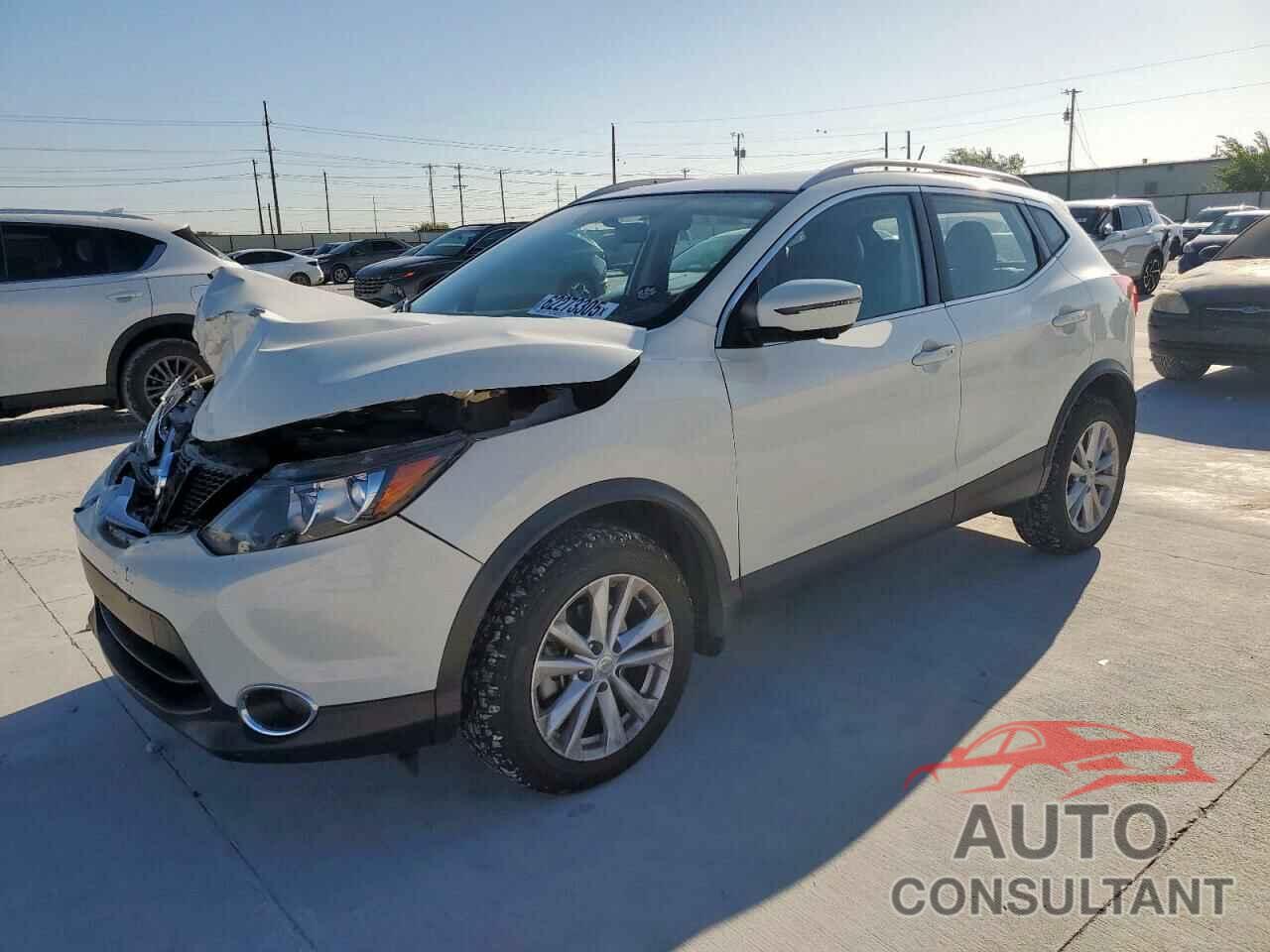 NISSAN ROGUE 2017 - JN1BJ1CR7HW143044