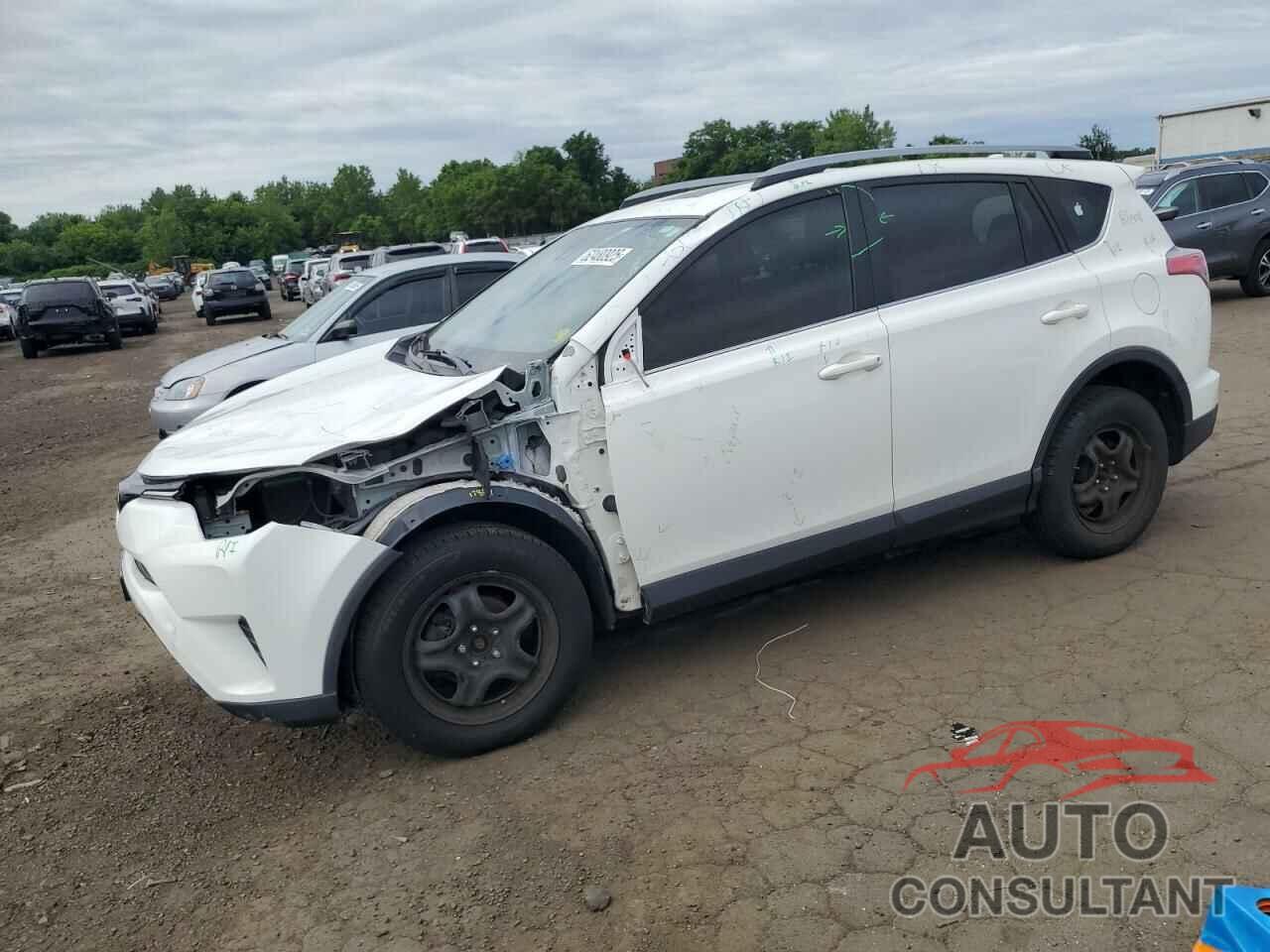 TOYOTA RAV4 2017 - JTMBFREV2HJ143604