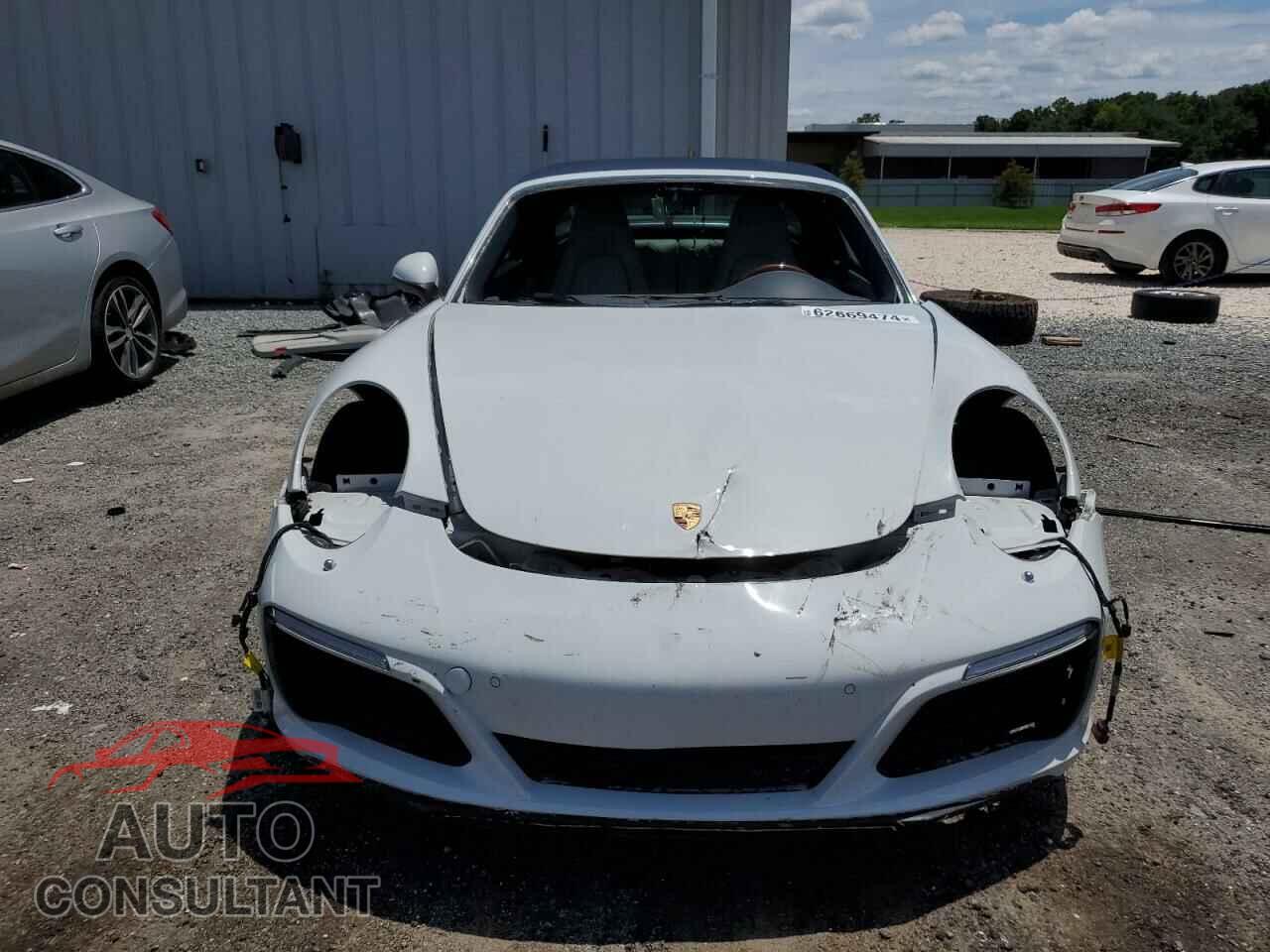 PORSCHE 911 2017 - WP0BB2A9XHS136423