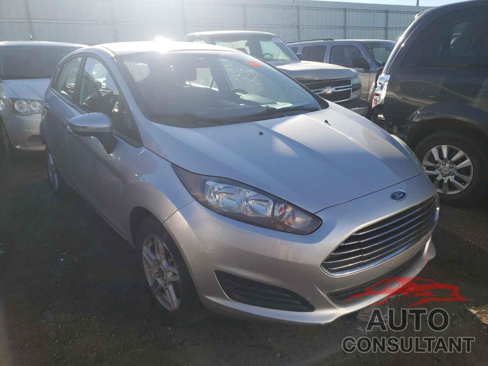 FORD FIESTA 2018 - 3FADP4EJ3JM119056