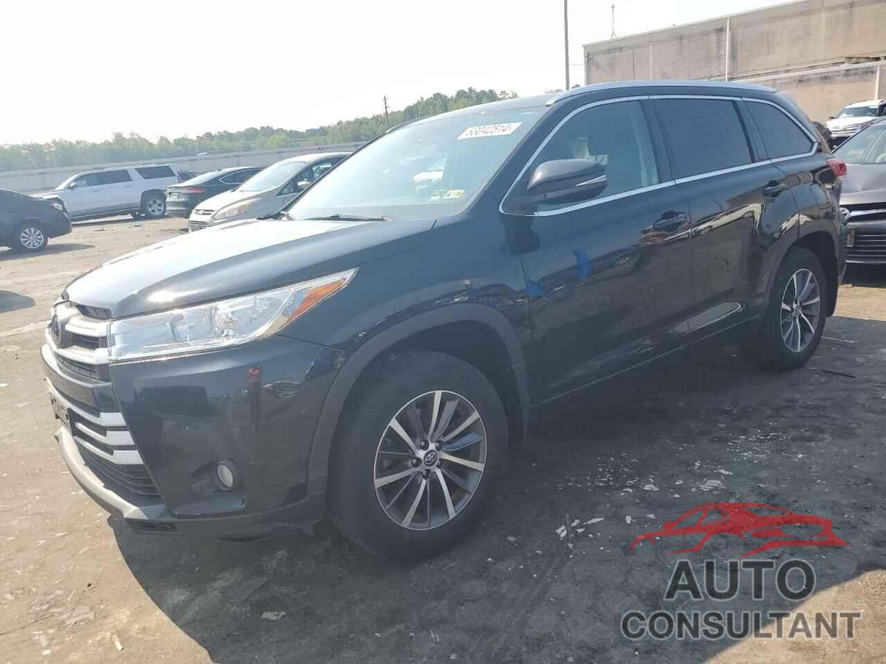 TOYOTA HIGHLANDER 2018 - 5TDJZRFH1JS551659