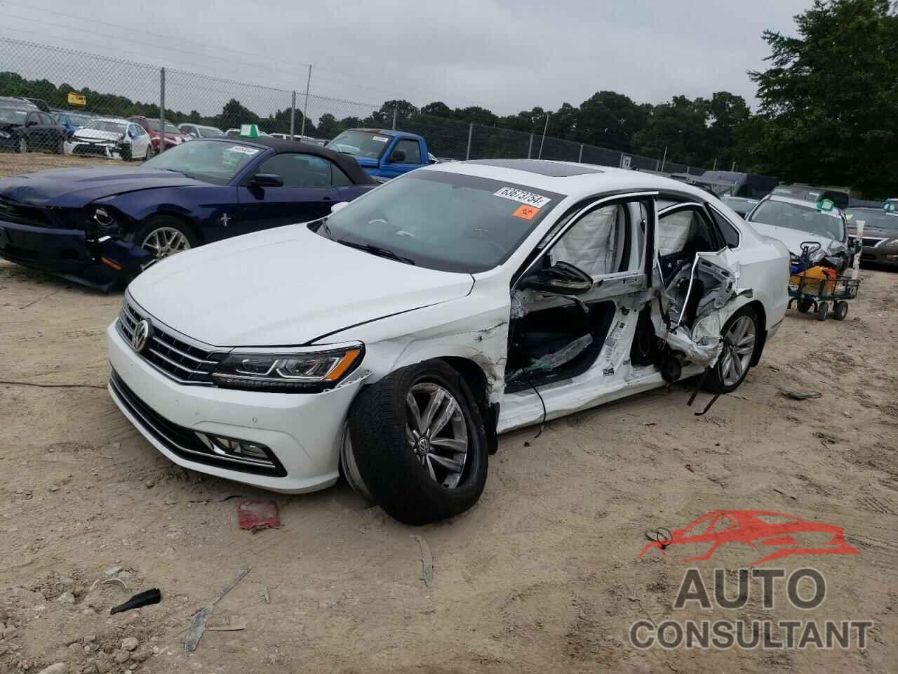 VOLKSWAGEN PASSAT 2017 - 1VWGT7A35HC067126