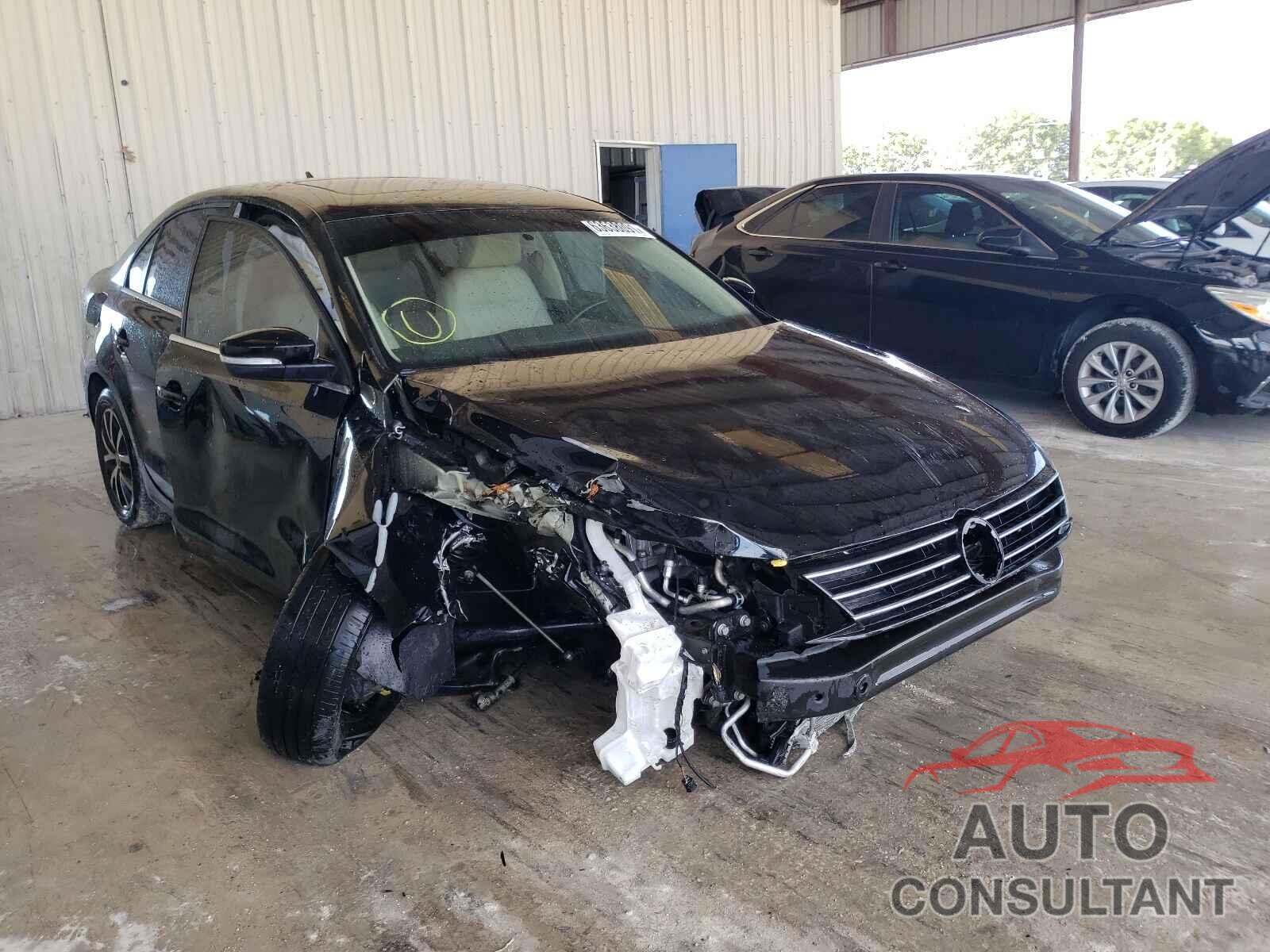 VOLKSWAGEN JETTA 2017 - 3VWB67AJ1HM231096