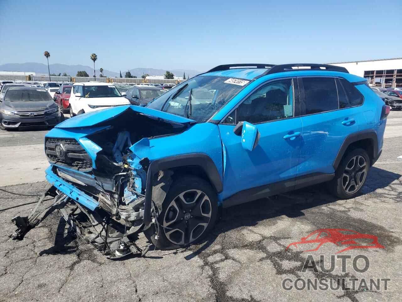 TOYOTA RAV4 2020 - 2T3J1RFV5LC088084