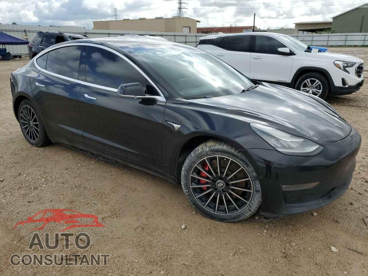TESLA MODEL 3 2018 - 5YJ3E1EB4JF105447