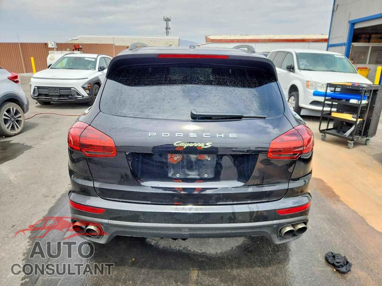PORSCHE CAYENNE 2017 - WP1AE2A20HLA70625