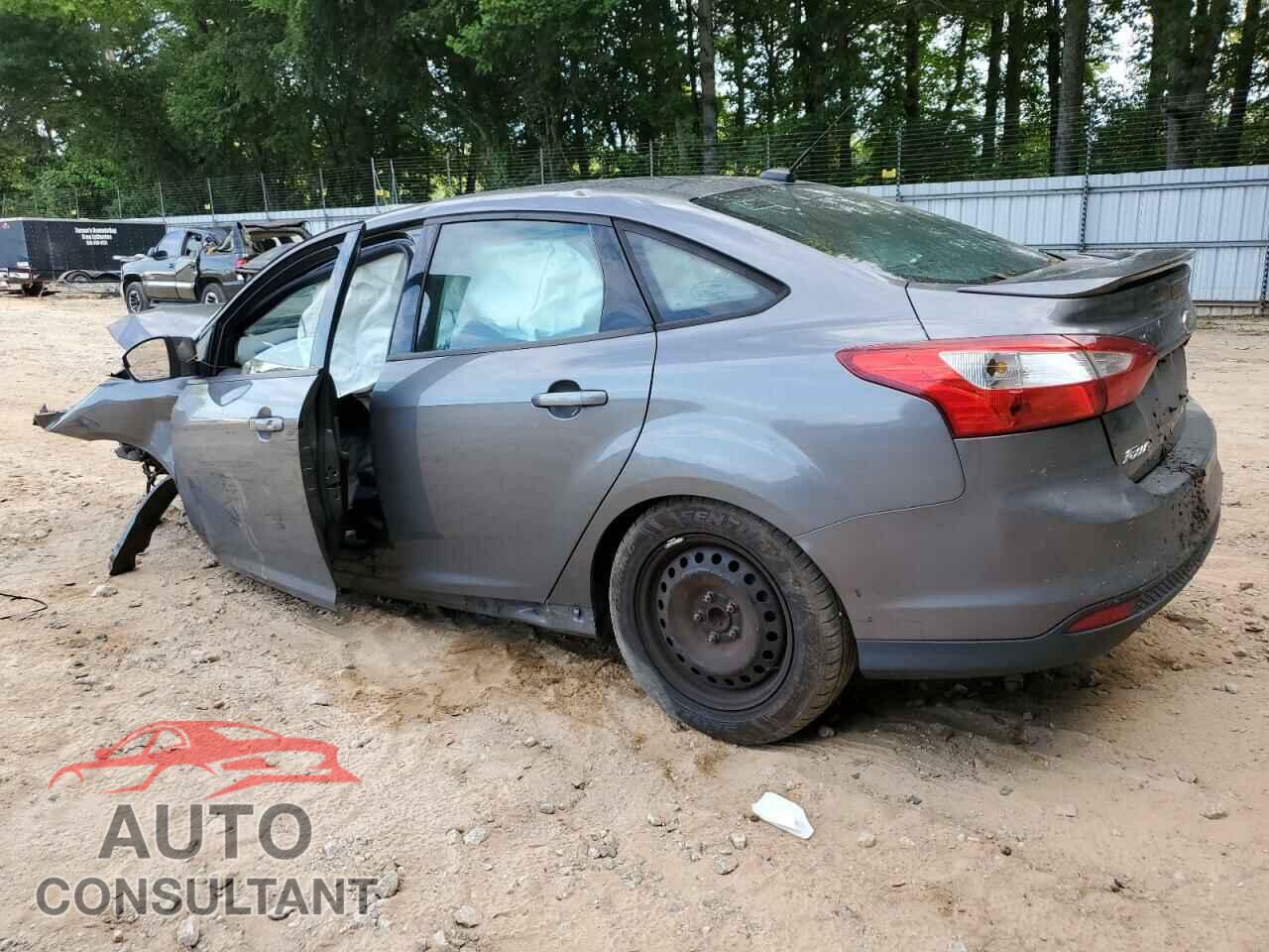 FORD FOCUS 2013 - 1FADP3F24DL194324