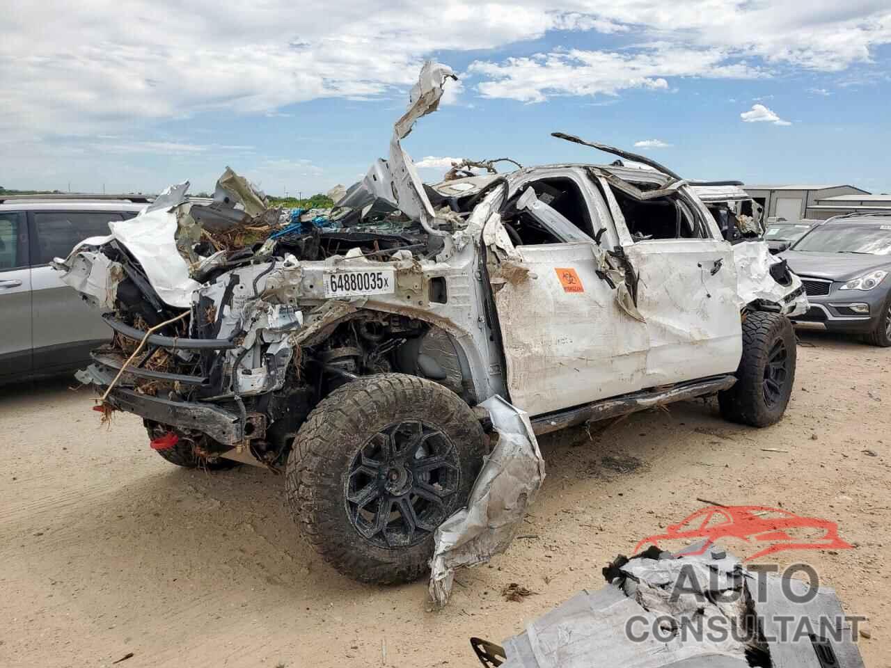 CHEVROLET SUBURBAN 2021 - 1GNSKDKD8MR356179