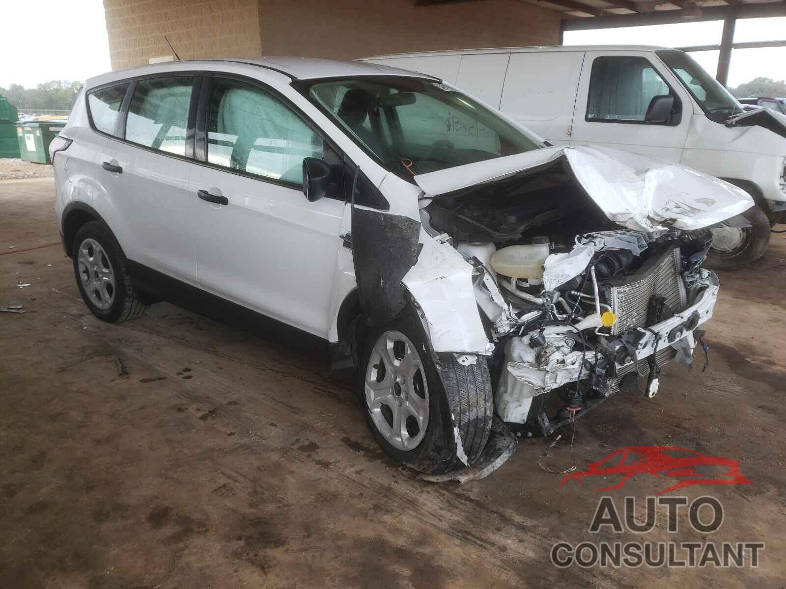 FORD ESCAPE 2018 - 1FMCU0F77JUB04450