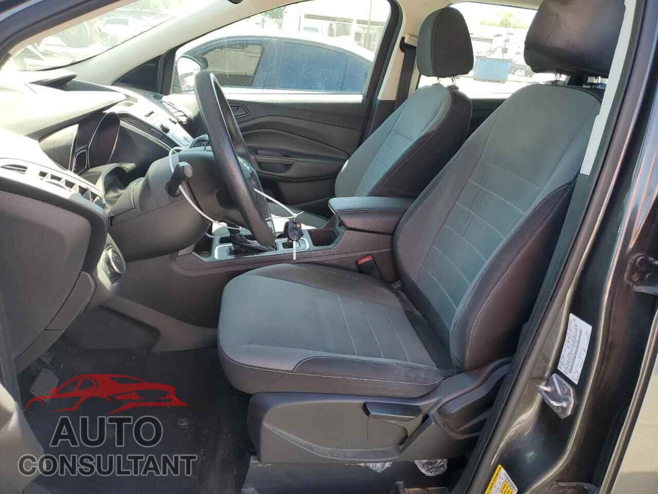 FORD ESCAPE 2017 - 1FMCU0F73HUB45166