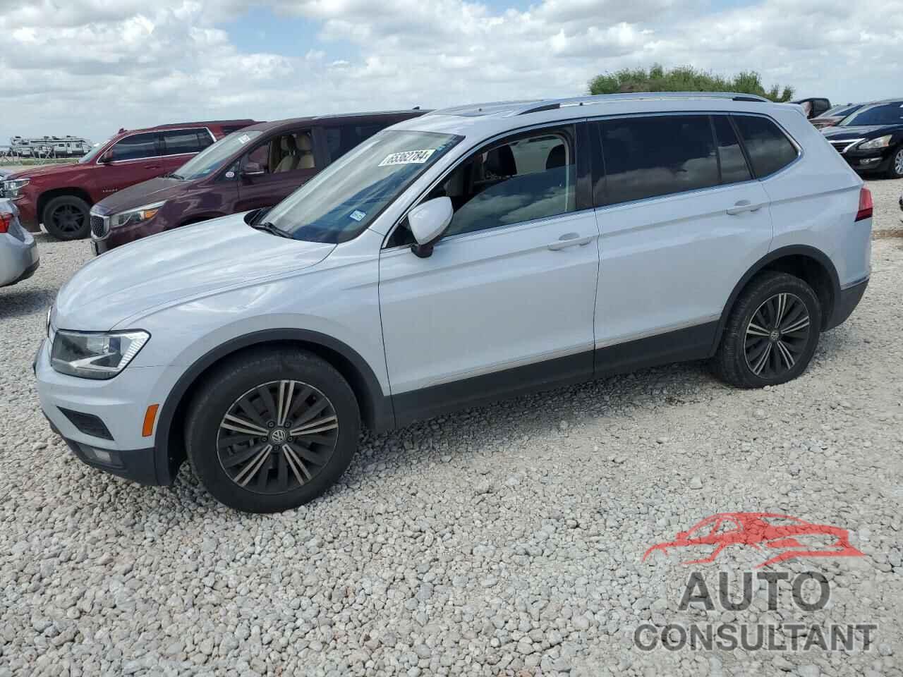 VOLKSWAGEN TIGUAN 2019 - 3VV3B7AX1KM055456