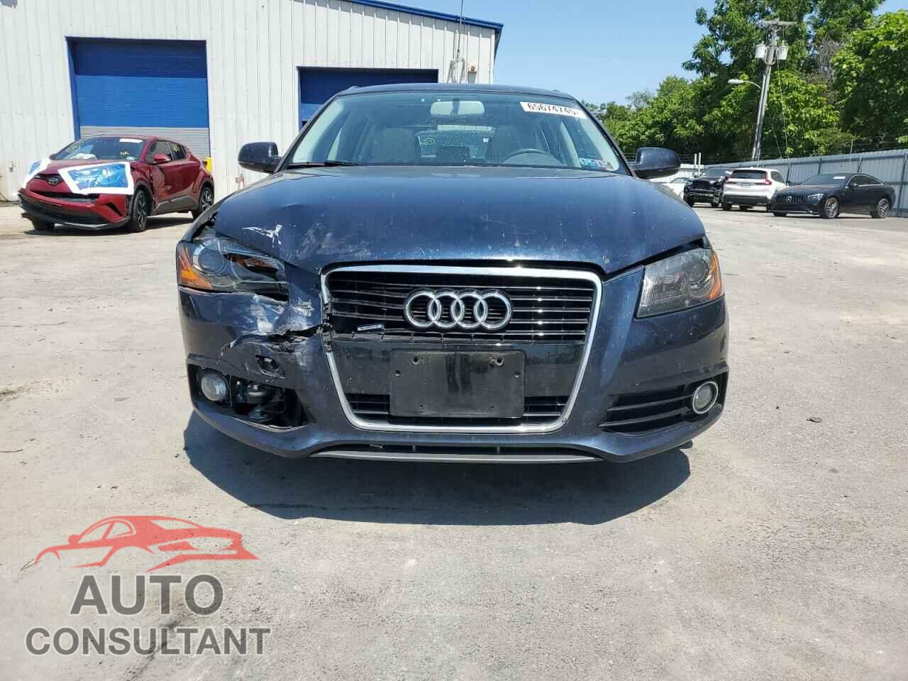 AUDI A3 2013 - WAUMFAFM5DA030298