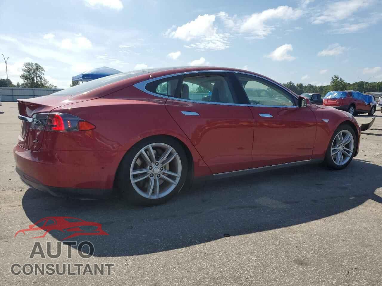 TESLA MODEL S 2015 - 5YJSA1V21FF100219