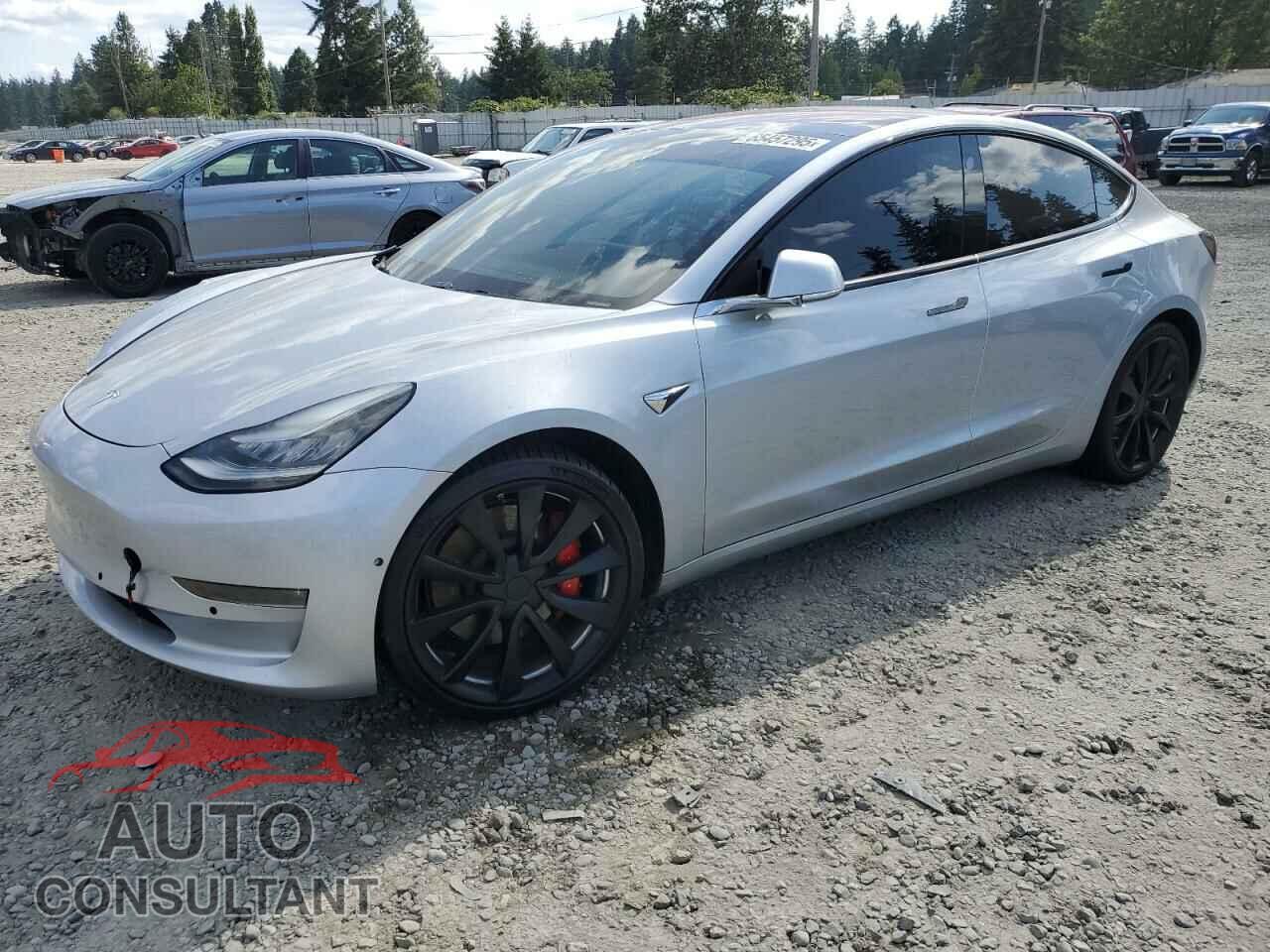 TESLA MODEL 3 2018 - 5YJ3E1EB2JF083402