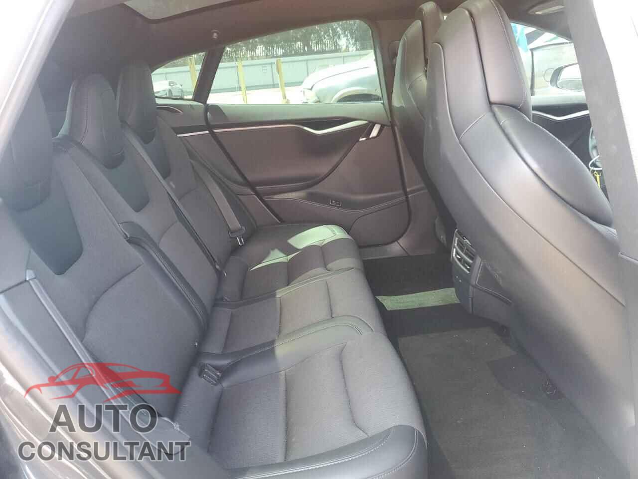 TESLA MODEL S 2018 - 5YJSA1E26JF295680