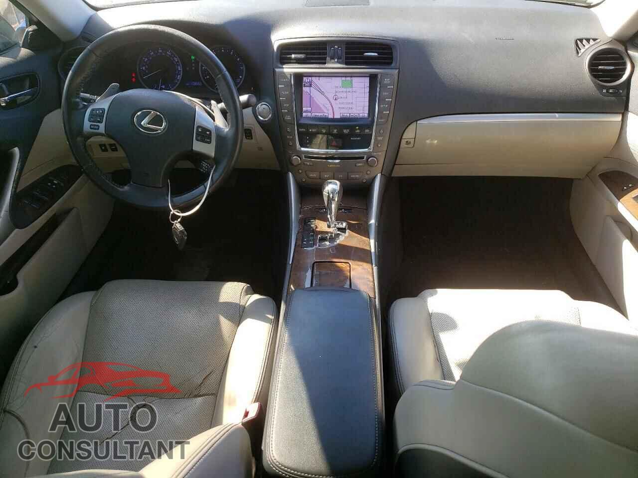 LEXUS IS 2011 - JTHBF5C26B5150667