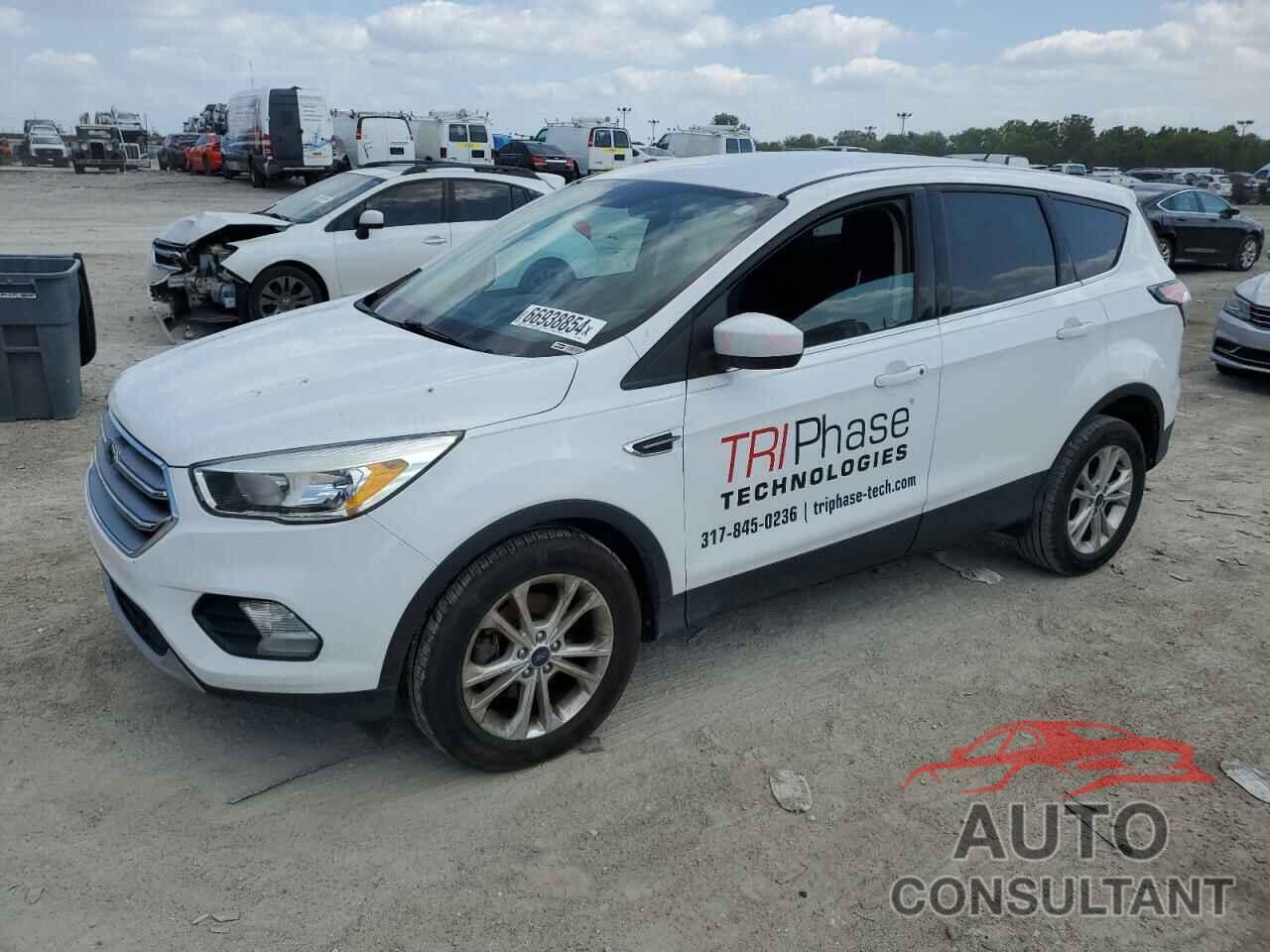 FORD ESCAPE 2017 - 1FMCU0GD7HUB00638