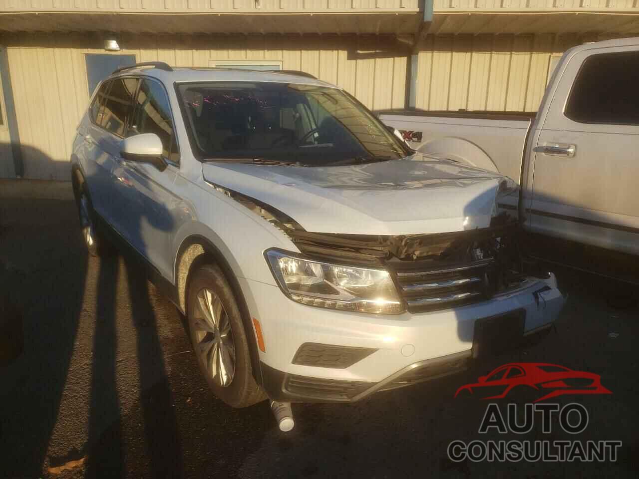 VOLKSWAGEN TIGUAN 2018 - 3VV3B7AX6JM097622