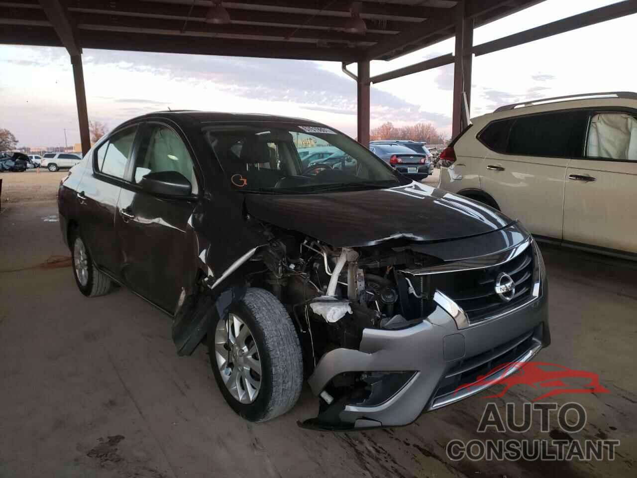 NISSAN VERSA 2018 - 3N1CN7AP3JL877544