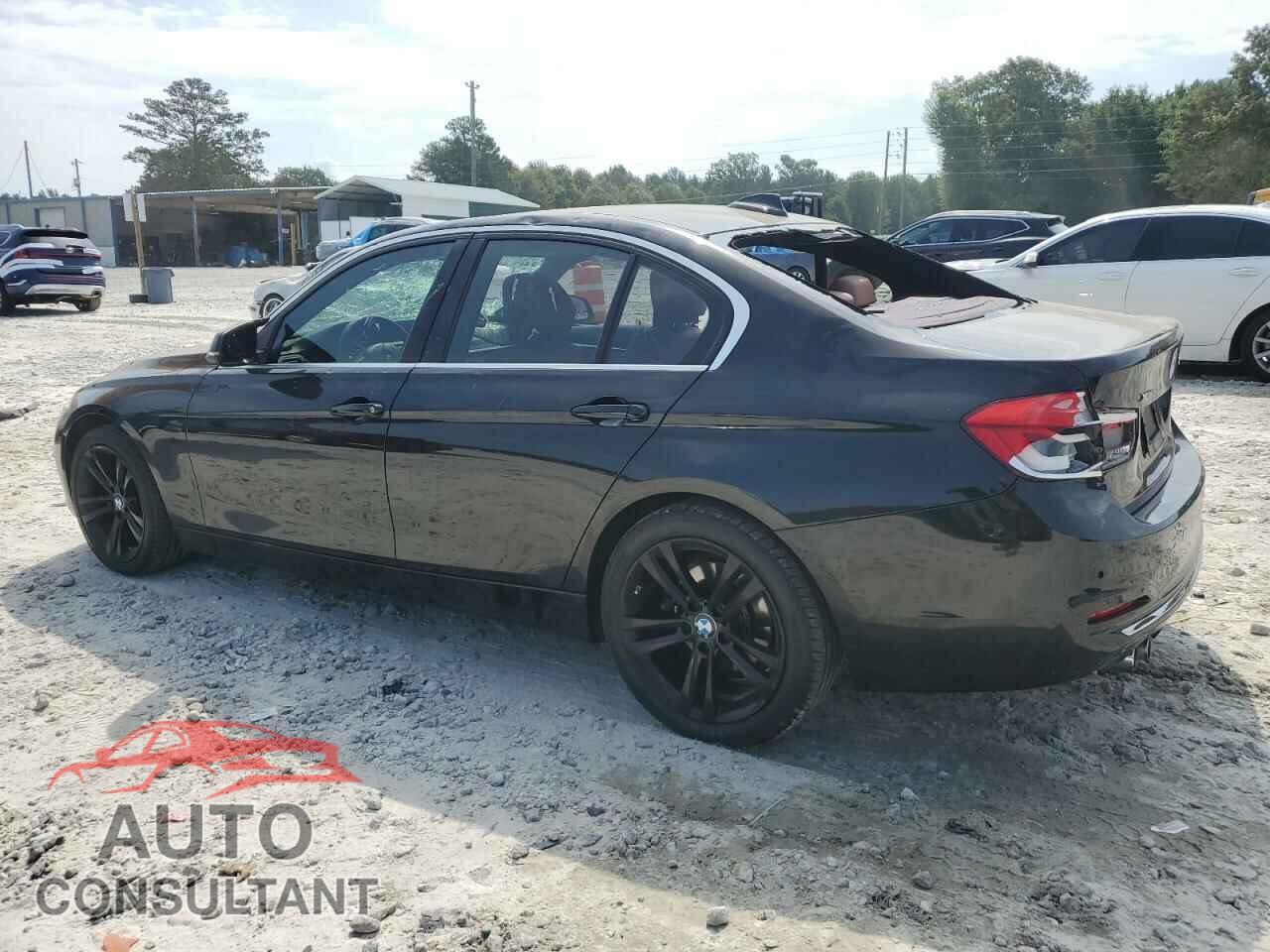 BMW 3 SERIES 2016 - WBA8E3G56GNU00131