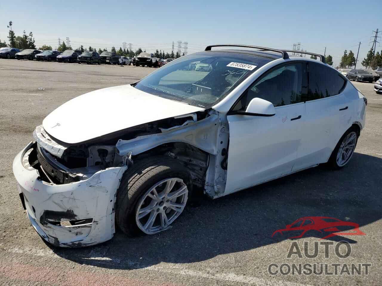 TESLA MODEL Y 2020 - 5YJYGDEE8LF047759