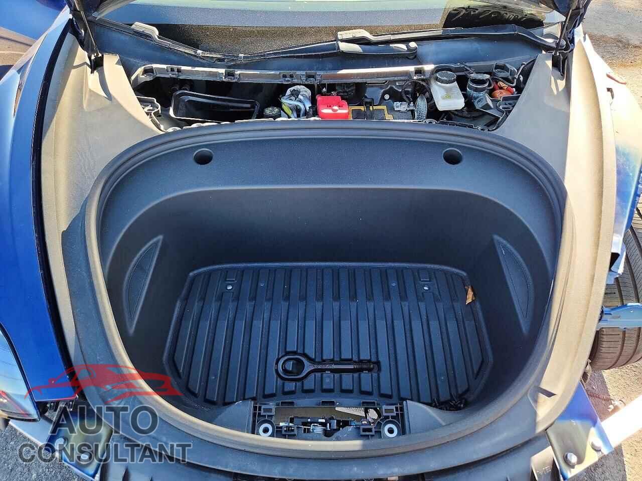 TESLA MODEL 3 2021 - 5YJ3E1EB5MF014921