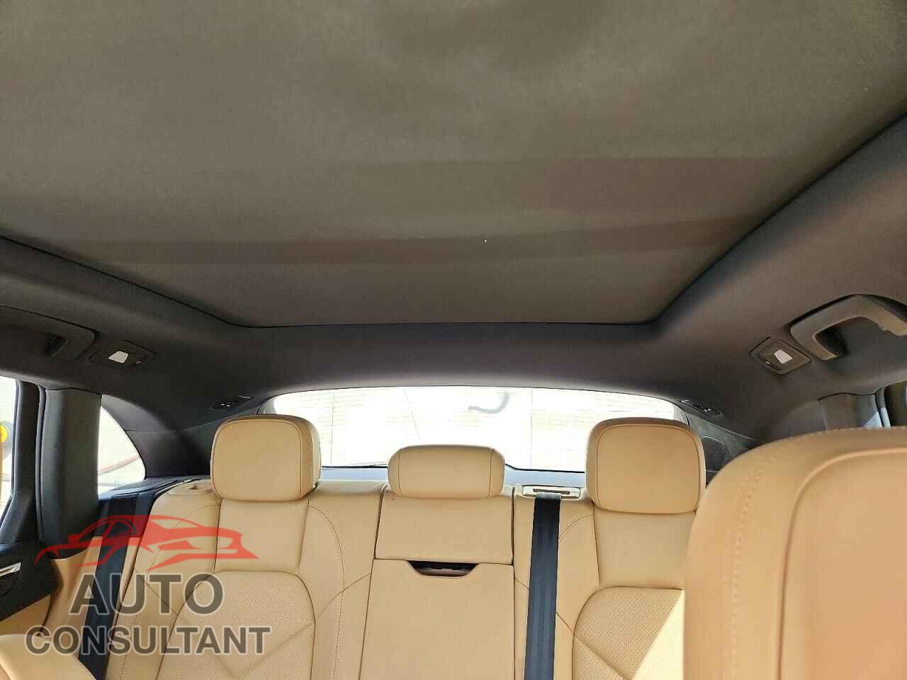 PORSCHE MACAN 2018 - WP1AA2A51JLB18581