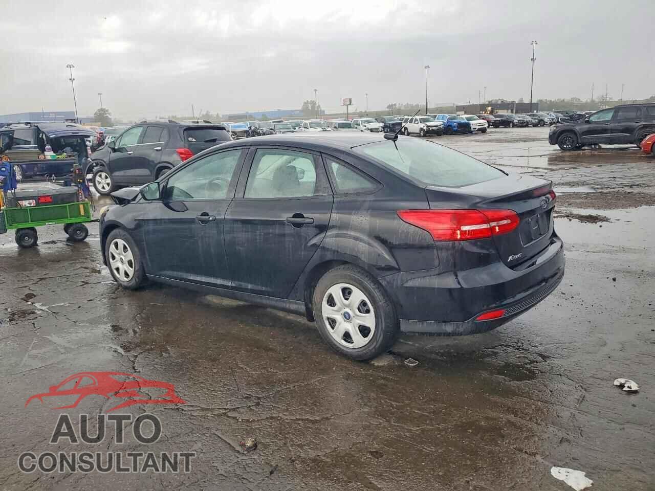 FORD FOCUS 2017 - 1FADP3E20HL302719