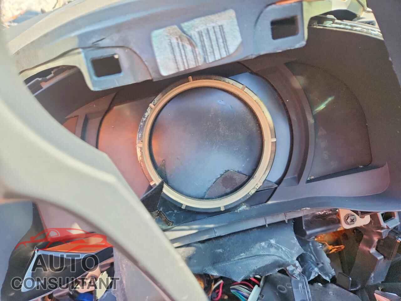 LEXUS IS 2015 - JTHCE1D23F5007373